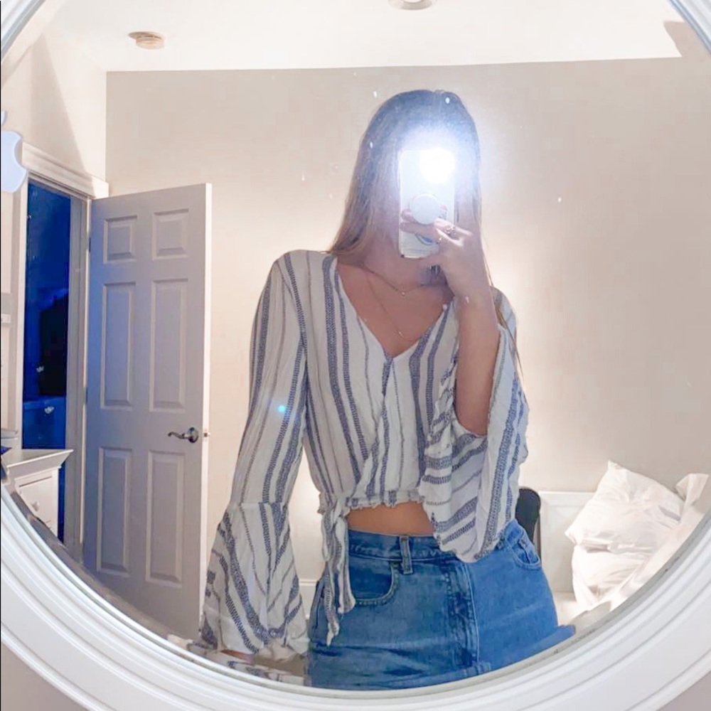 Alter’d State Long Sleeve Crop